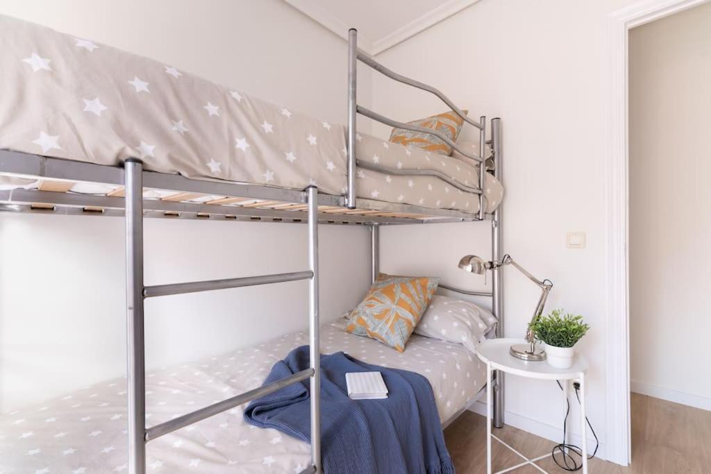 Centrico Y Comodo Apartamento Con Parking Privado Santander Esterno foto